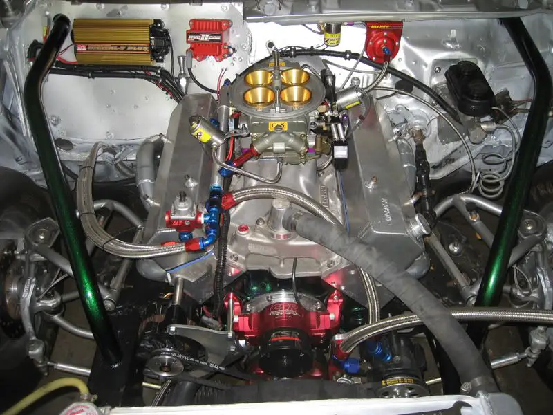 engine_bay.jpg